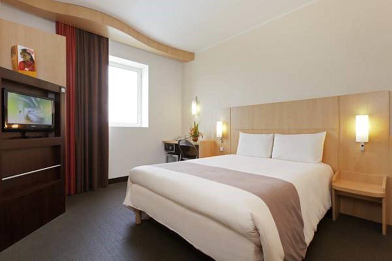 Hotel Ibis Malabo Zimmer foto